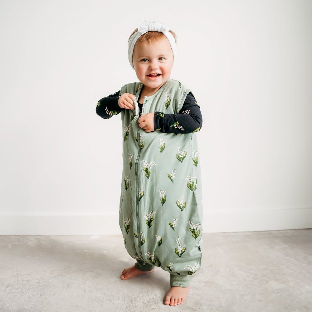 Kyte Baby Sleep Bag Walker in Thyme Lily 1.0 Size XLThyme Lily / XL